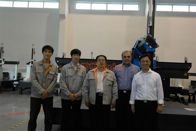 美国用户与雷顿工程师合影